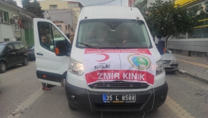 Kınık'taki gönüllü öğretmenlerden depremzedelere yardım