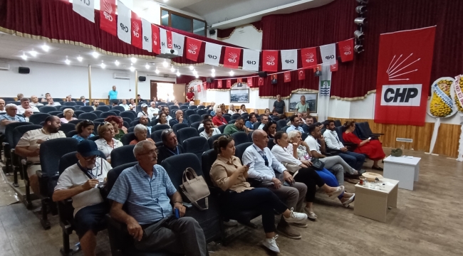 CHP FOÇA KONGRESİNİ YAPTI YENİ BAŞKAN ESEN ÇEŞMECİ