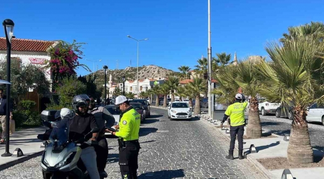 Çeşme’de kazaların ardından motosikletlere sıkı denetim