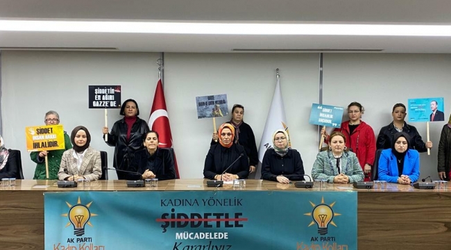 AK Parti İzmir Kadın Kolları’ndan Kadına Yönelik Şiddete Karşı Uluslararası Mücadele Günü basın açıklaması