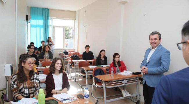 BERGAMA YAŞAM BOYU EĞİTİM MERKEZİ’NDE BİN ÖĞRENCİ EĞİTİM ALIYOR