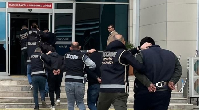 İzmir’de eğlence mekanındaki silahlı kavgada 7 gözaltı