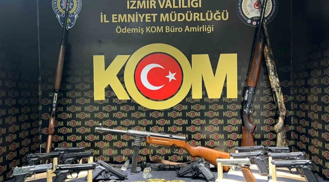 İzmir’de ruhsatsız silah operasyonu: 5 gözaltı