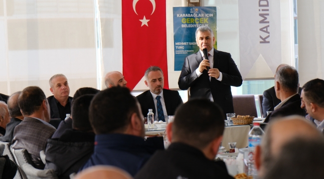 Karabağlar’a asılan ‘İcraat Yapılmaz’ levhası iniyor