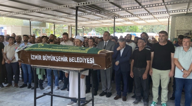 İzmir’deki orman yangınında ölen 3 kişi toprağa verildi