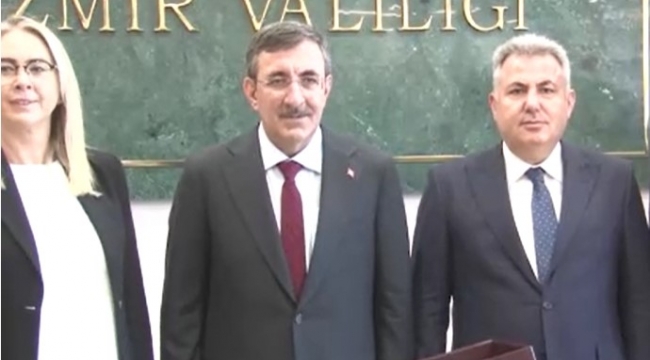 Cumhurbaşkanı Yardımcısı Yılmaz İzmir Valiliği’ni ziyaret etti