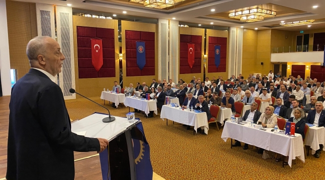Petrol-İş Aliağa, Türk-İş Seminerinde