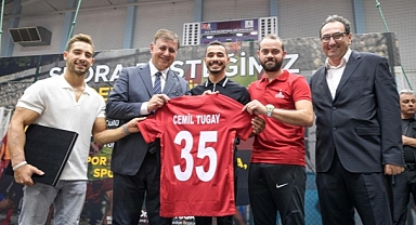 İzmir Büyükşehir'den amatör spor kulüplerine 22 milyon liralık can suyu