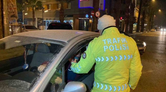 İzmir’de yılbaşı gecesi bin 432 trafik polisi görevde