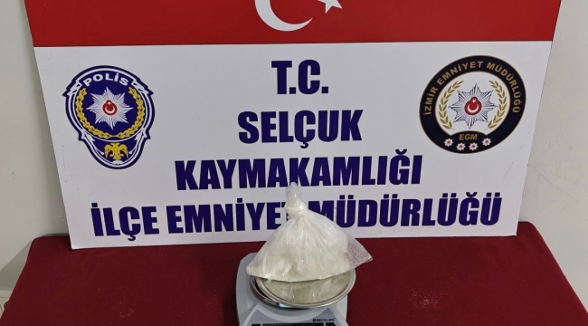 İzmir’de uyuşturucu operasyonu: 2 tutuklama