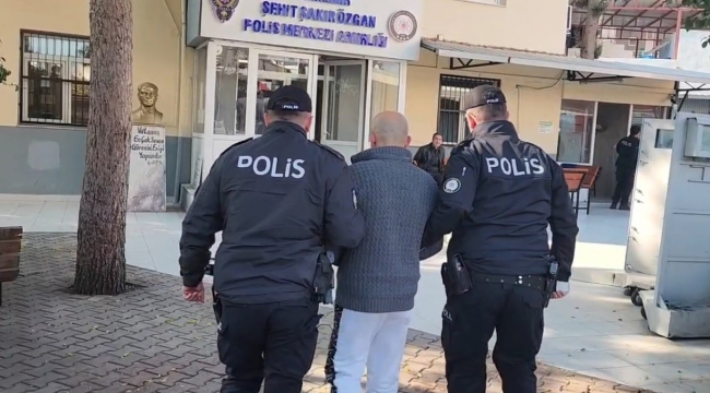 İzmir’de aranan 2 şüpheli yakalandı
