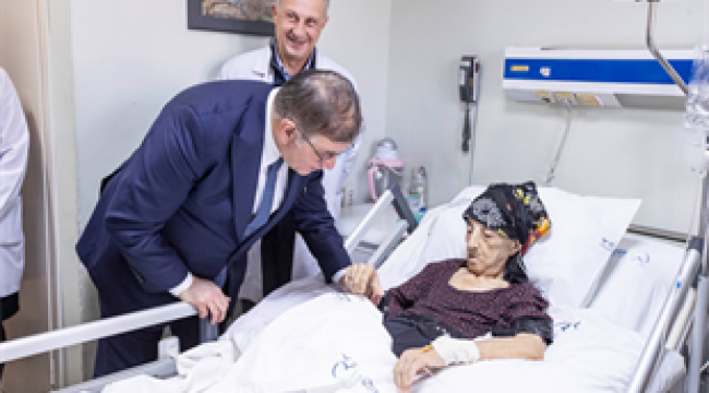 İzmir sağlıkta yerel yönetim modeliyle Türkiye’ye örnek oldu