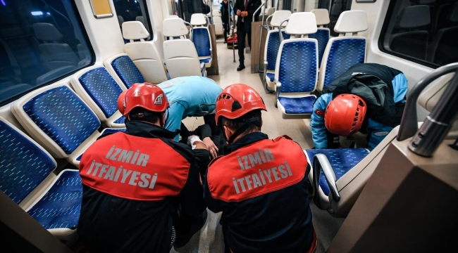 Menemen İZBAN İstasyonu’nda deprem ve kaza tatbikatı