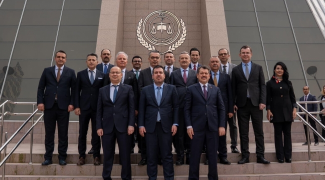 Adalet Bakan Yardımcısı Tuncay, İzmir Adliyesi’ni ziyaret etti