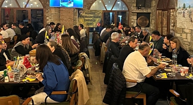 Aliağa Fenerbahçeliler Derneği kuruluşunun 20. yılını iftar organizasyonuyla kutladı