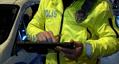 APP plaka kullananlara para cezası ve trafikten men